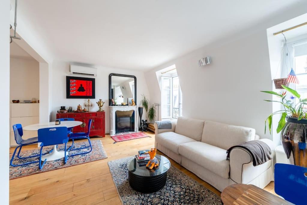 Appartement Vue Tour Eiffel Paris Extérieur photo